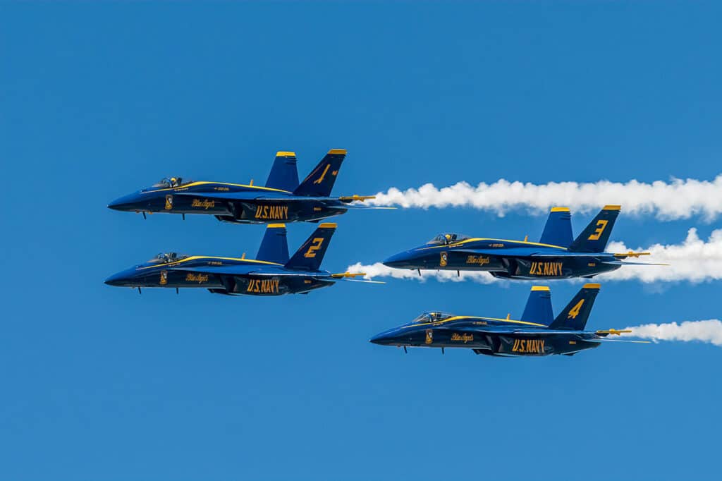 Airshow are back in Minnesota!
2021 Duluth Air and Aviation Expo June 26-27,2021
@usnavyblueangels
@f22raptordemoteam
@gn_airshows
@c17eastcoastdemoteam
@jetcarpilot
@148th_fw
@redbullairforce
@caf