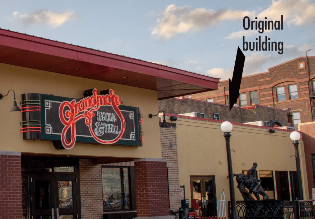 Experiencing the legendary Grandma's Saloon & Grill - Destination Duluth