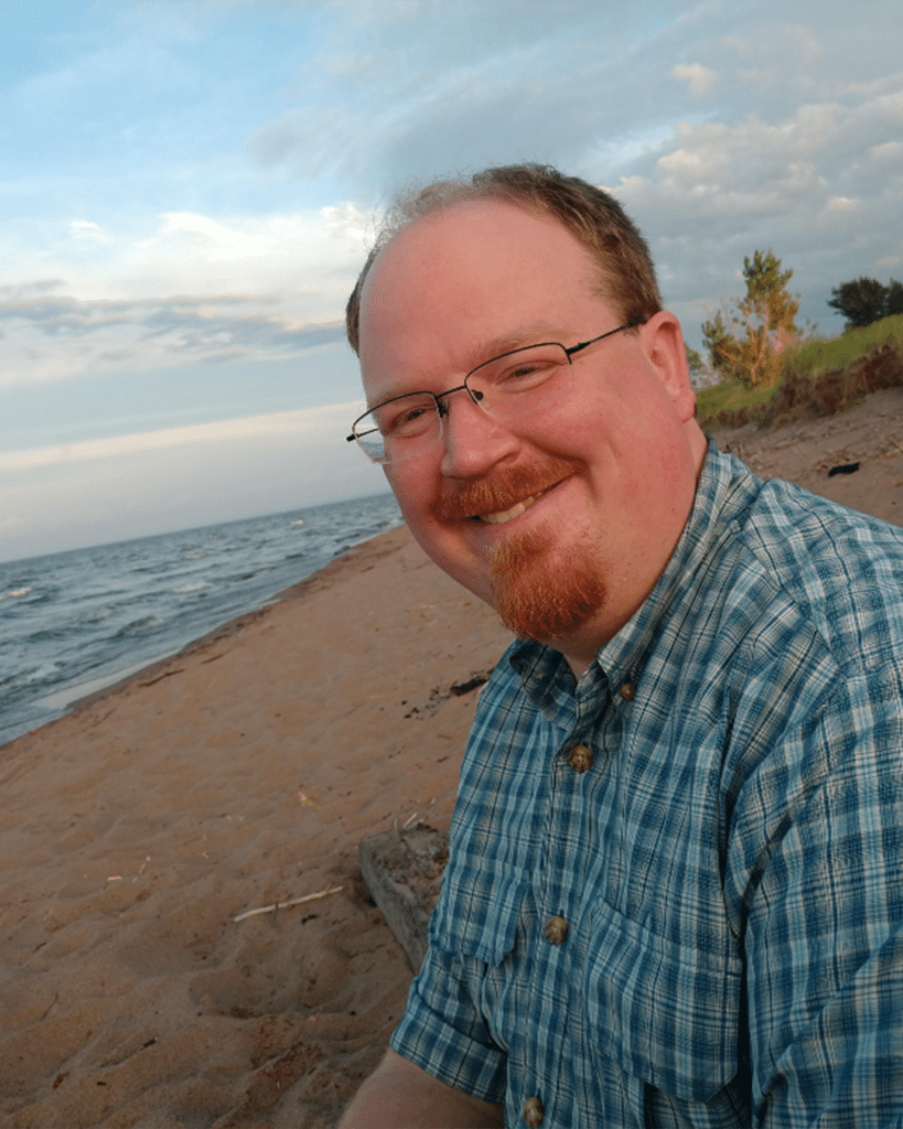 Alex Flinner Lights the Stage for LOON Opera’s 20th Anniversary Production of “Die Fledermaus”